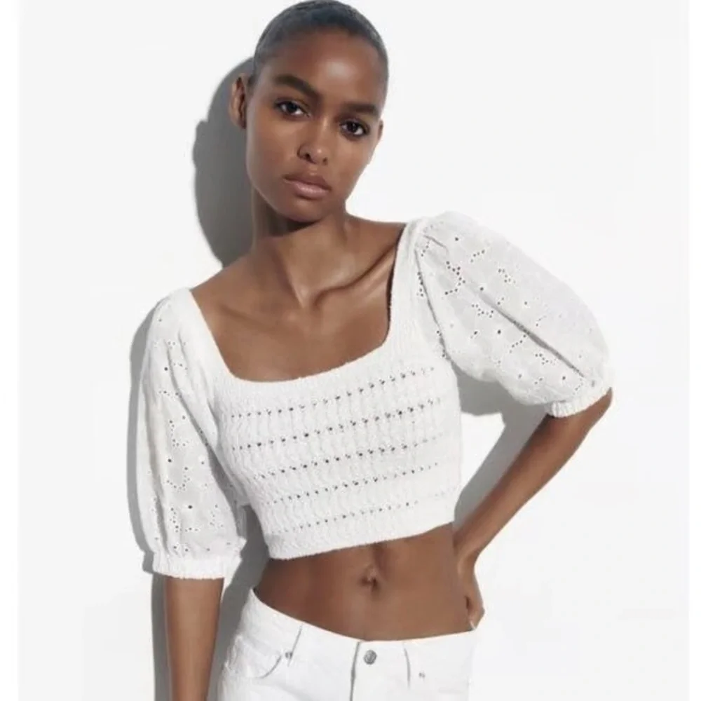 NWT Zara White Contrast Eyelet Knit Crop Top Large